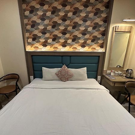 Srikrishna Paradise Hotel Thane Navi Mumbai Exterior photo