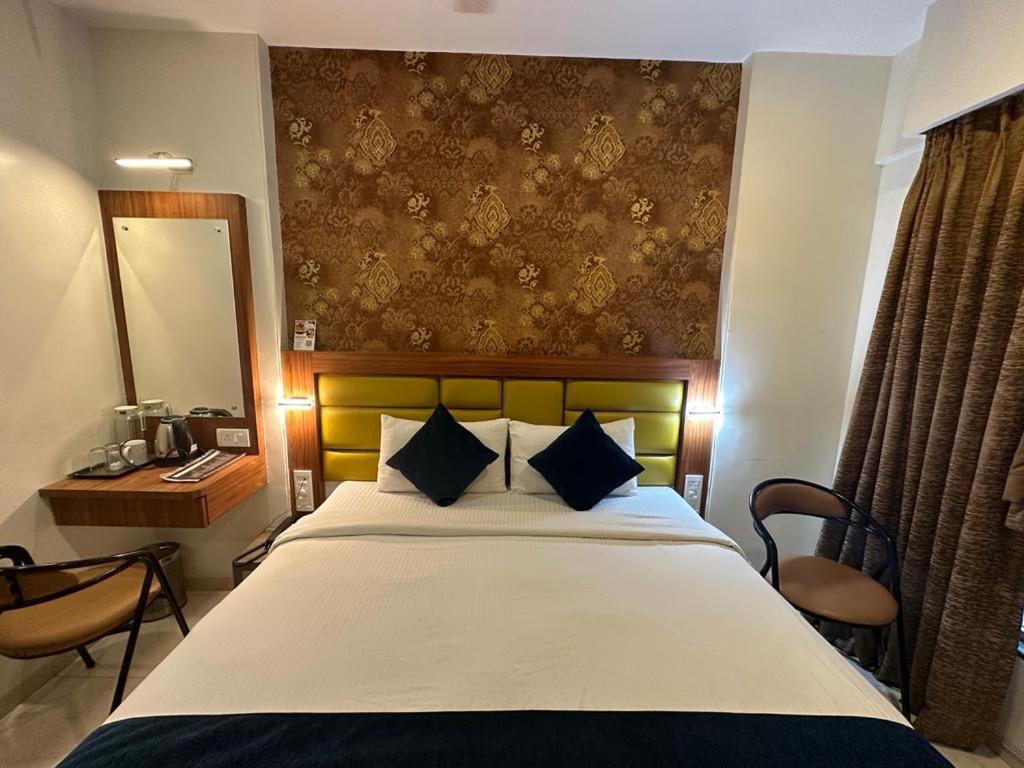 Srikrishna Paradise Hotel Thane Navi Mumbai Exterior photo